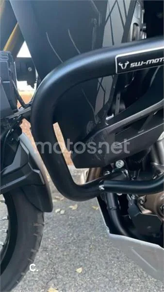Honda CRF1000L Africa Twin - Vista 4