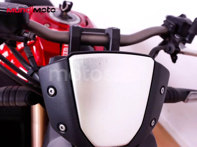 Honda CB650R - Vista 15