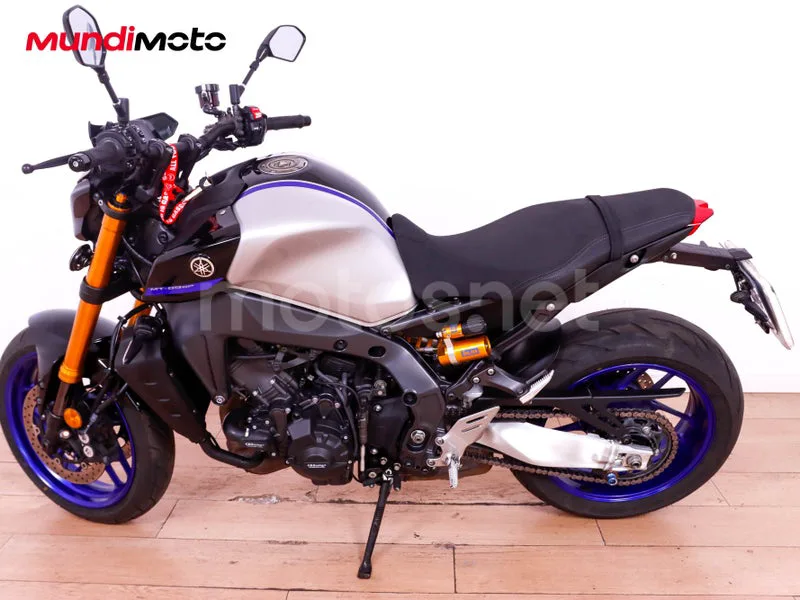 Yamaha MT-09 - Vista 6