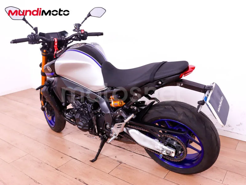 Yamaha MT-09 - Vista 8