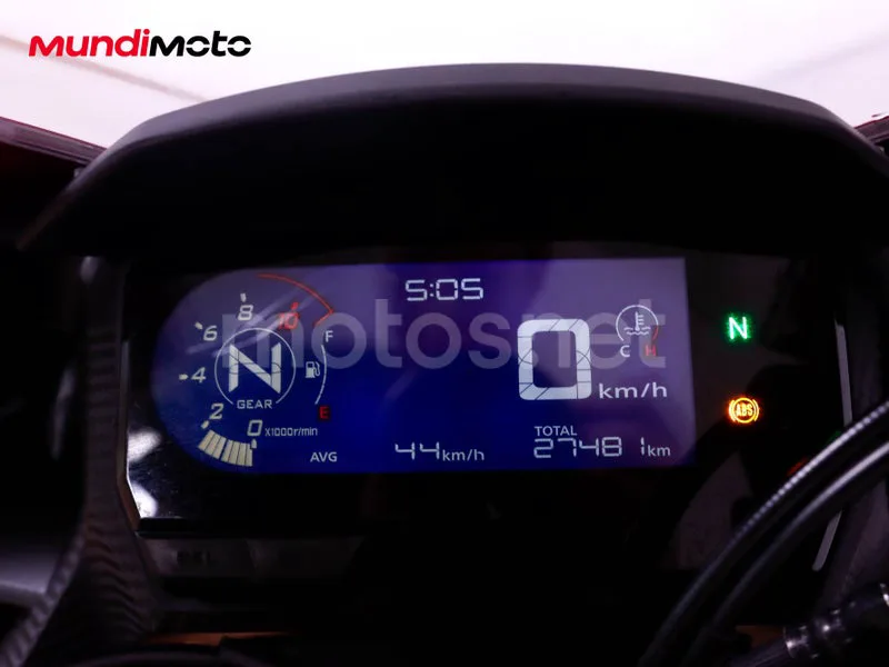 Honda CBR500R - Vista 12