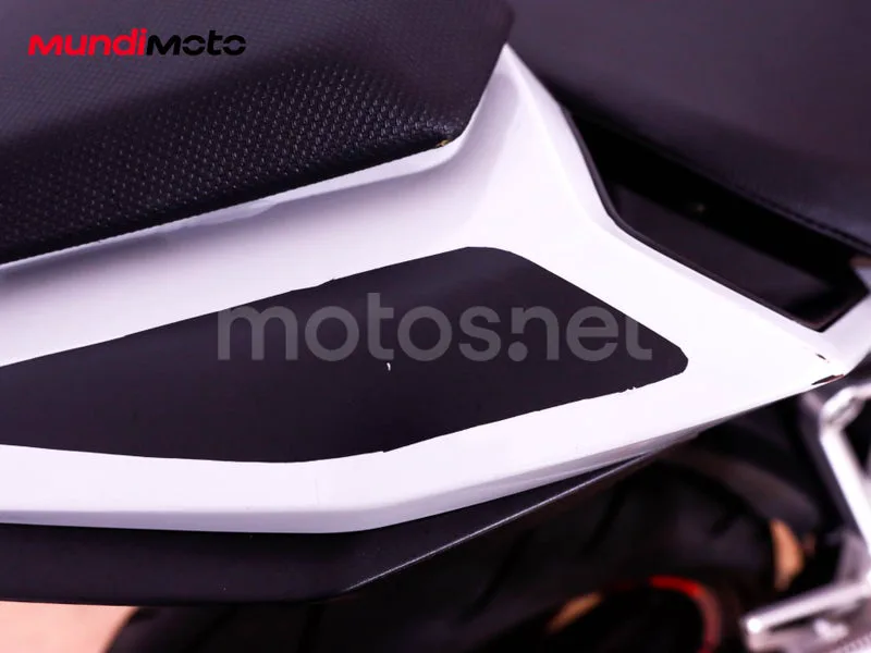 Honda CBR500R - Vista 14