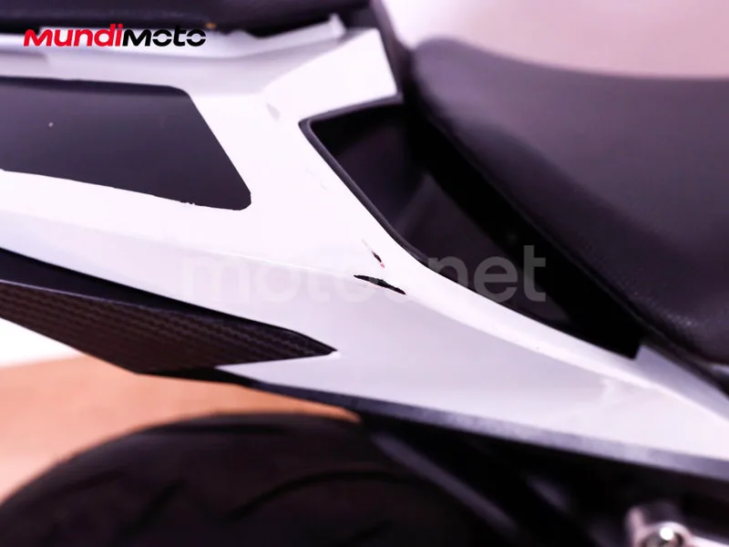 Honda CBR500R - Vista 25