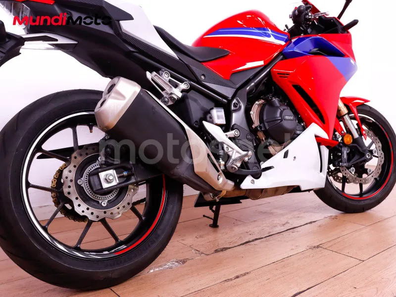 Honda CBR500R - Vista 4