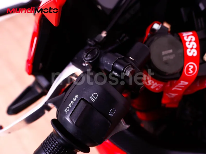 Honda CBR500R - Vista 35