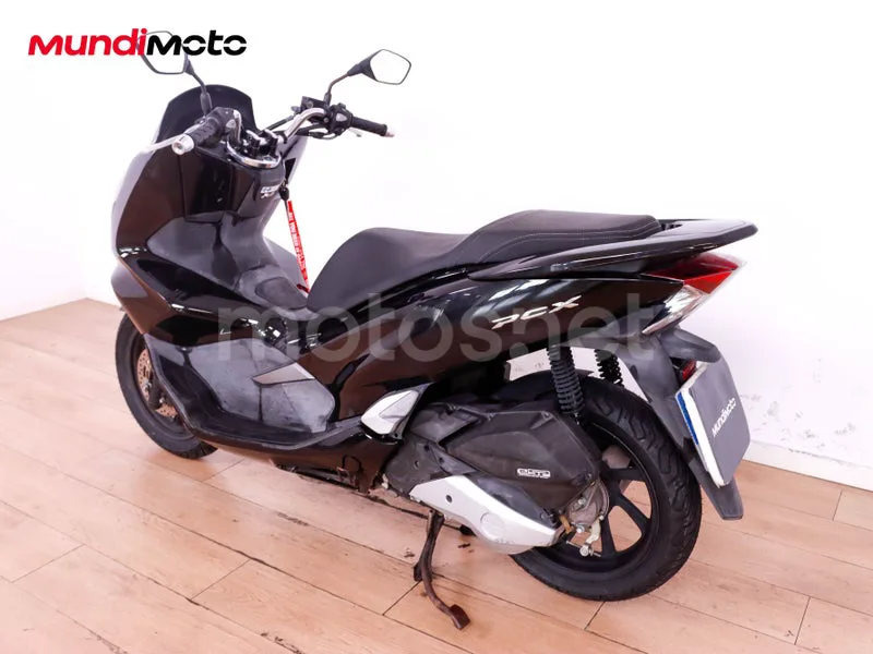Honda PCX125 - Vista 8