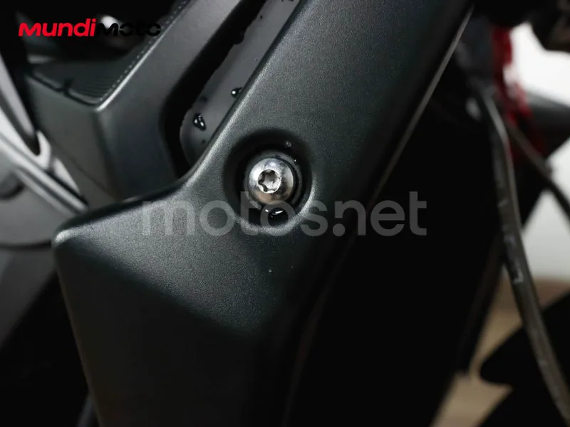 Triumph Street Triple - Vista 14
