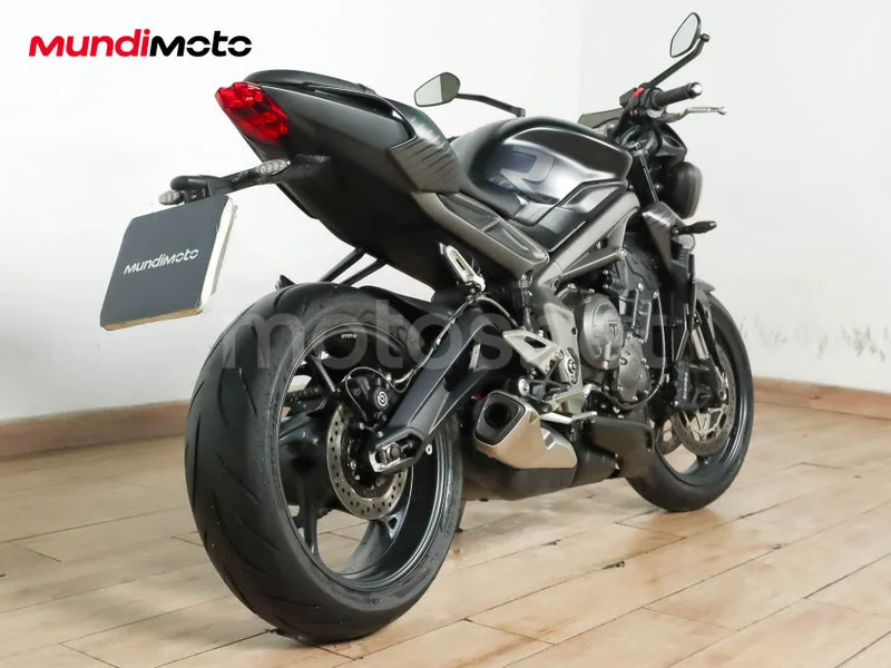Triumph Street Triple - Vista 3