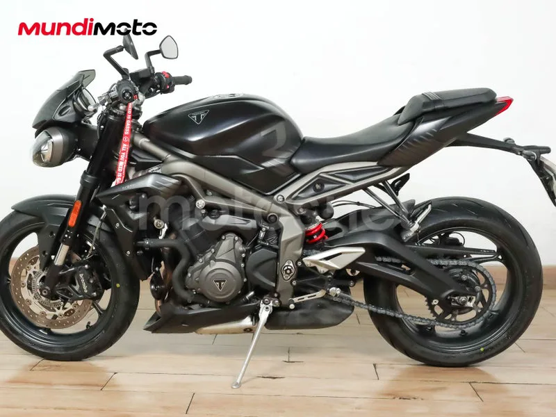 Triumph Street Triple - Vista 6