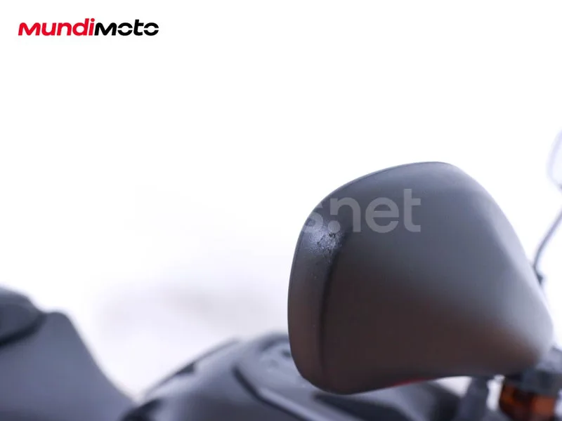 Yamaha MT-09 - Vista 15