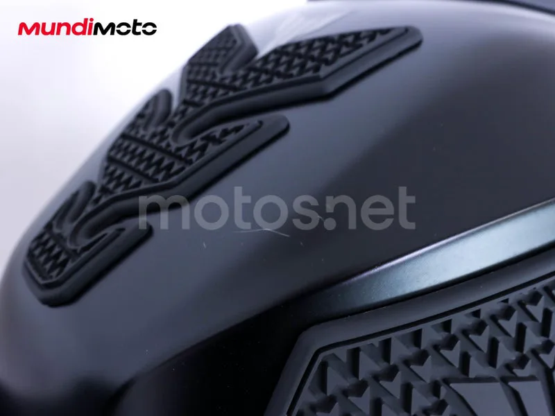 Yamaha MT-09 - Vista 16