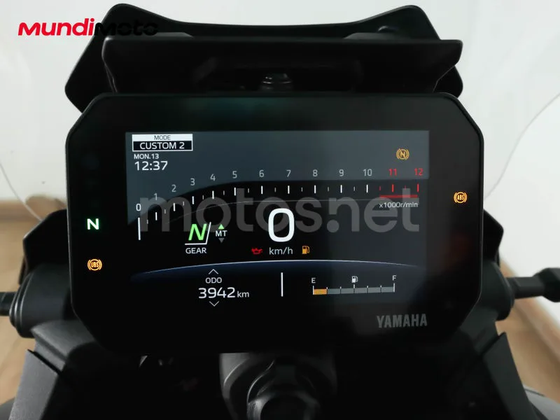 Yamaha Tracer 9 - Vista 12