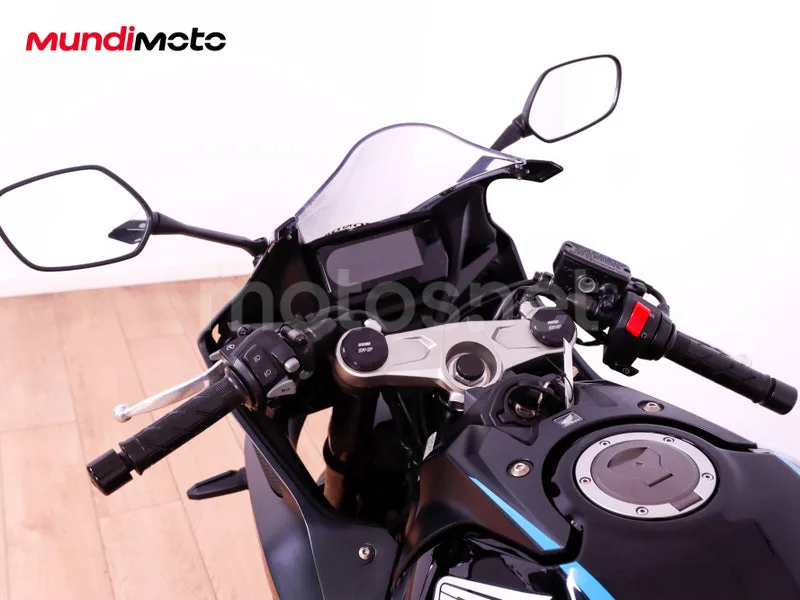 Honda CBR650R - Vista 11