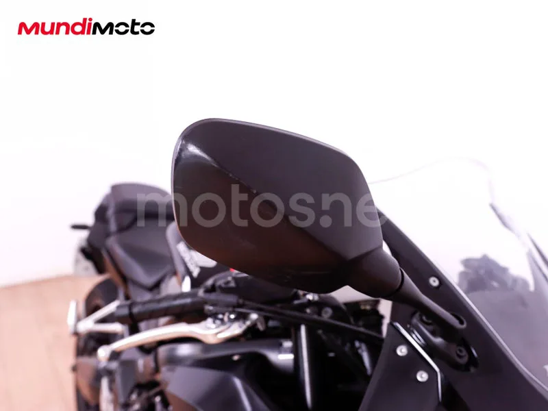 Honda CBR650R - Vista 13