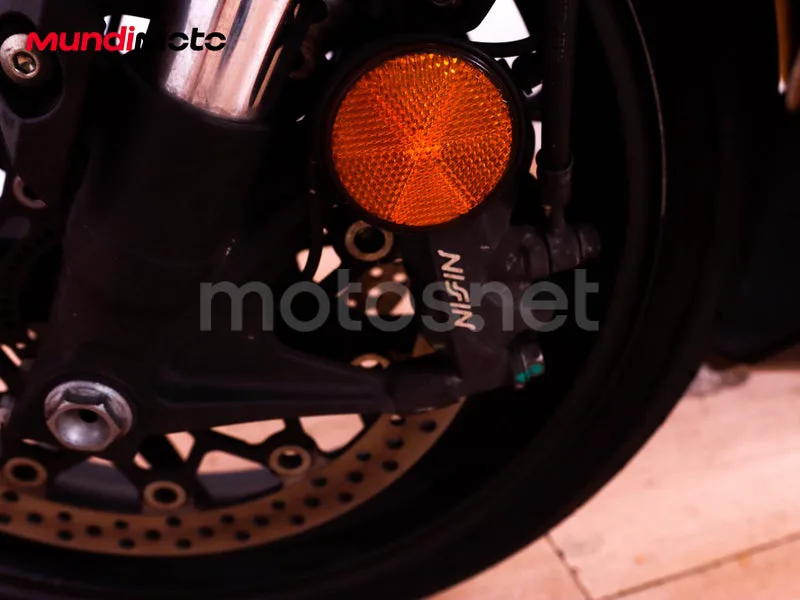 Honda CBR650R - Vista 24