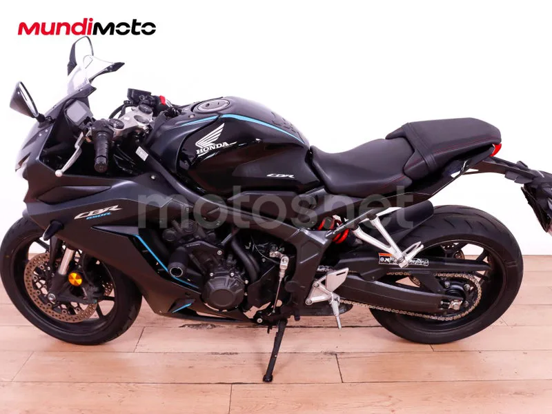 Honda CBR650R - Vista 6