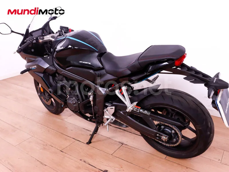 Honda CBR650R - Vista 8