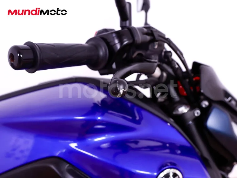 Yamaha MT-07 - Vista 13