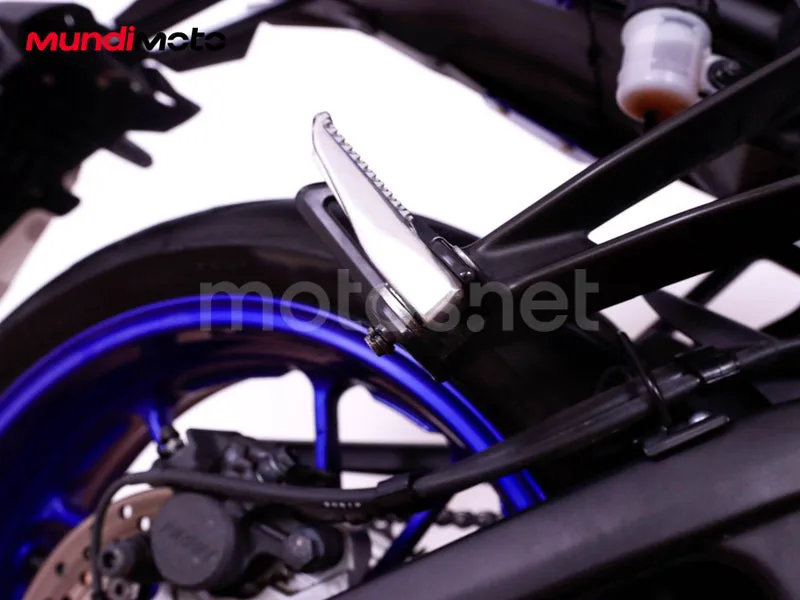 Yamaha MT-07 - Vista 16