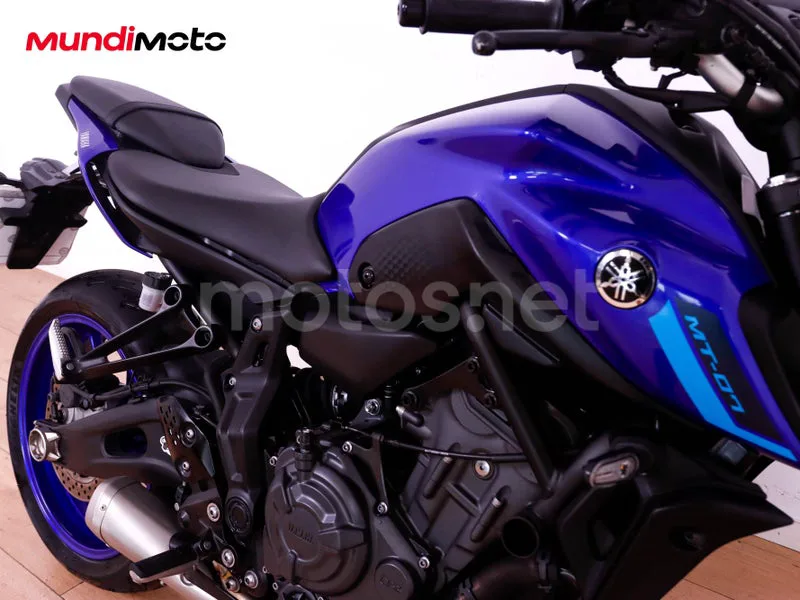 Yamaha MT-07 - Vista 22