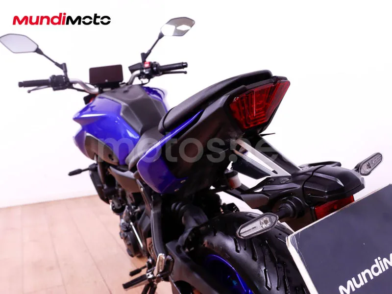 Yamaha MT-07 - Vista 9