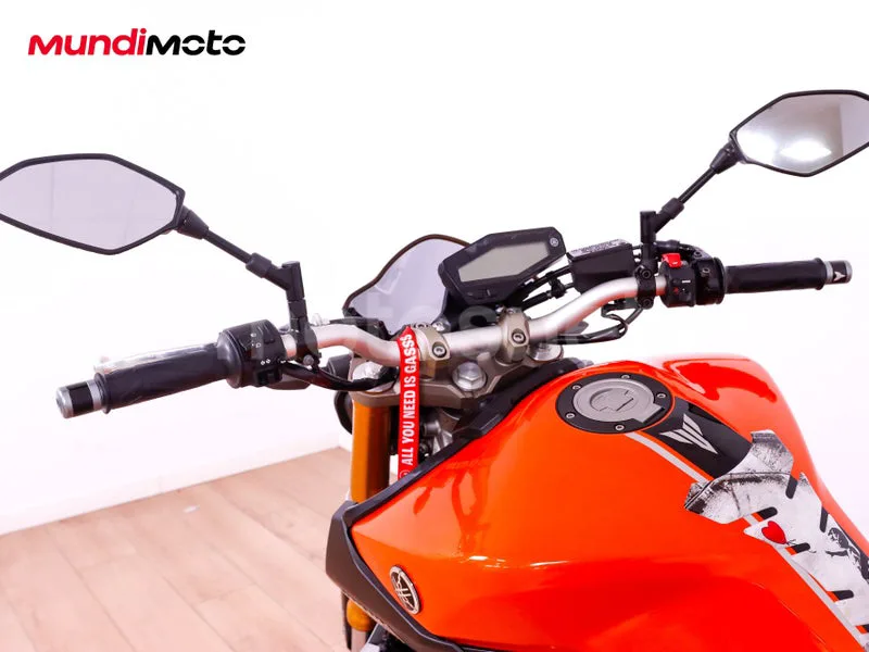 Yamaha MT-09 - Vista 11
