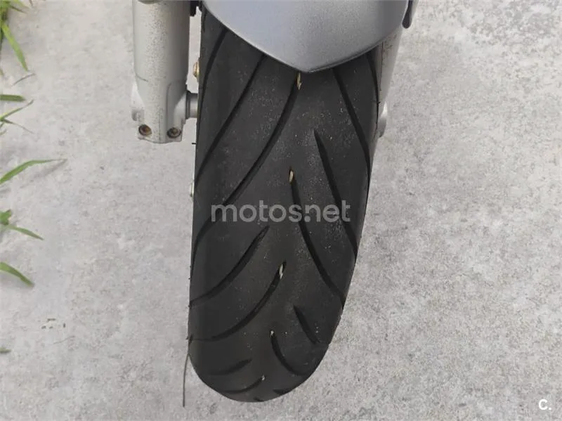 BMW F 800 ST - Vista 5
