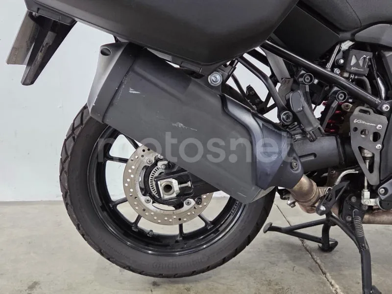 Suzuki V-Strom 1000 - Vista 12