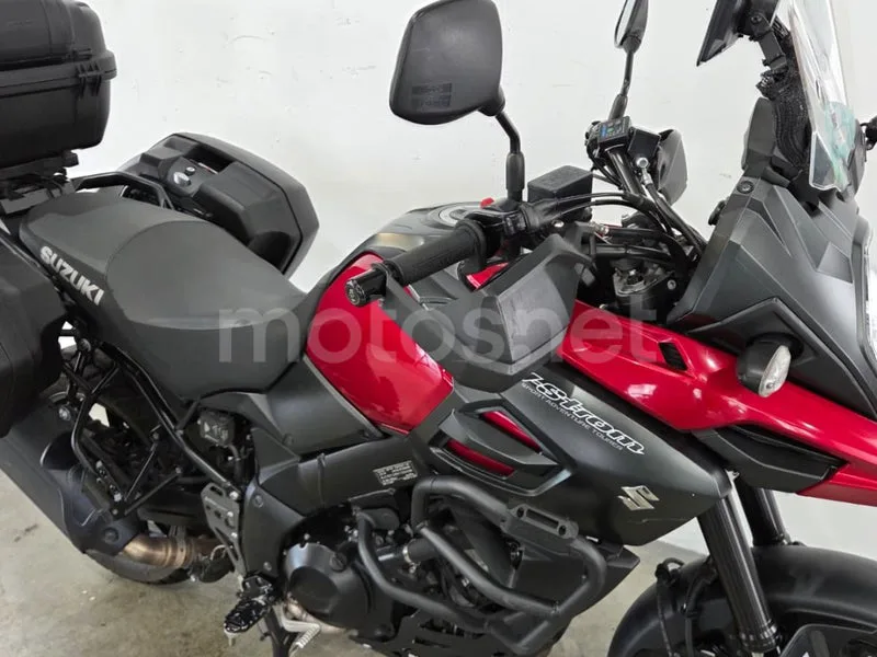 Suzuki V-Strom 1000 - Vista 19