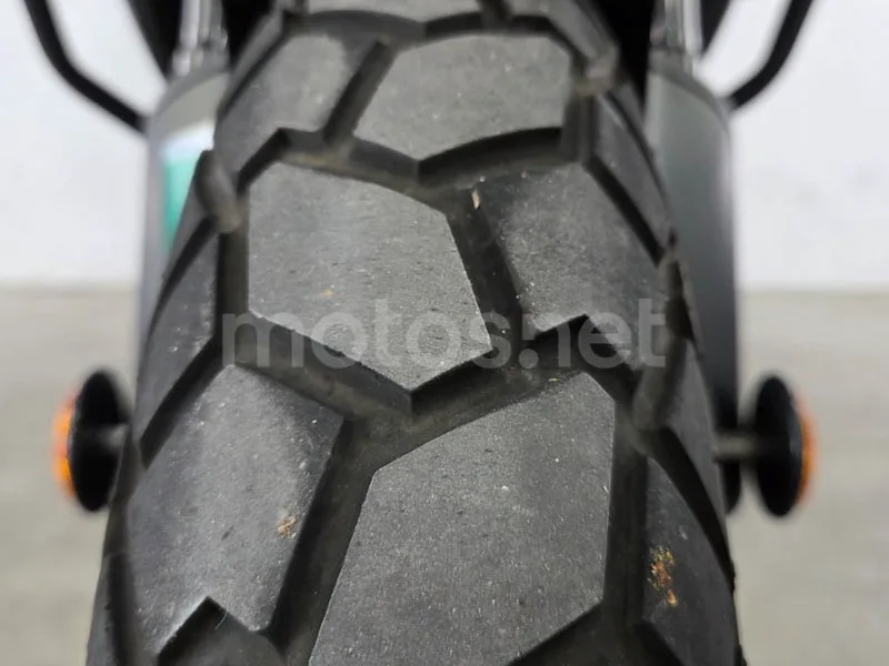 Suzuki V-Strom 1000 - Vista 27