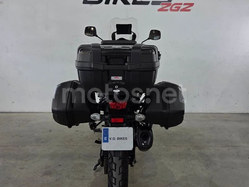 Suzuki V-Strom 1000 - Vista 7