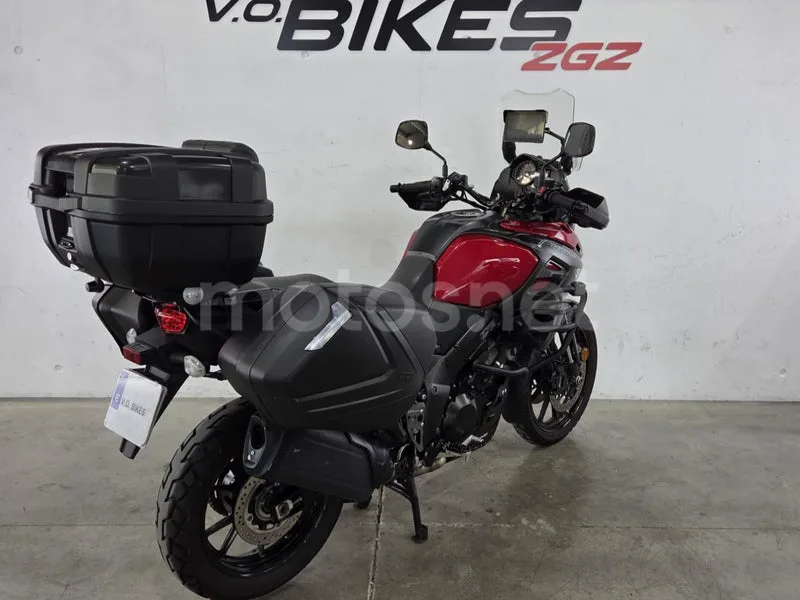 Suzuki V-Strom 1000 - Vista 8