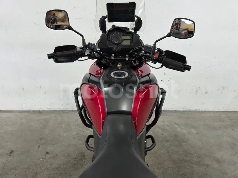 Suzuki V-Strom 1000 - Vista 9