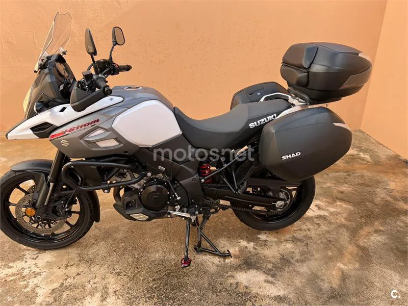 Suzuki V-Strom 1000 - Vista 3