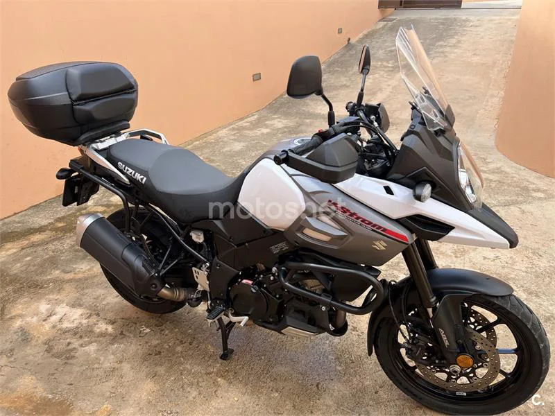 Suzuki V-Strom 1000 - Vista 4