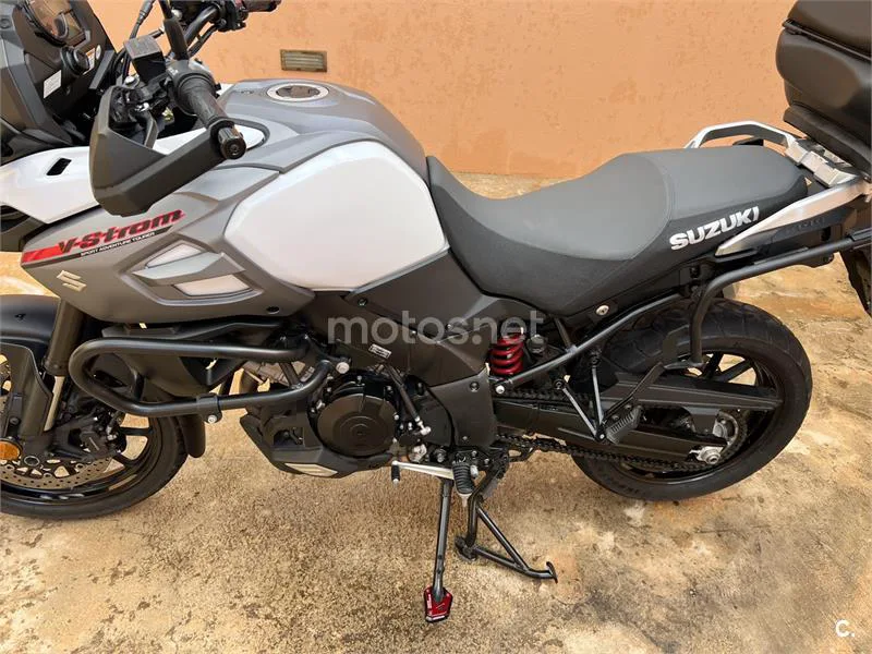 Suzuki V-Strom 1000 - Vista 5