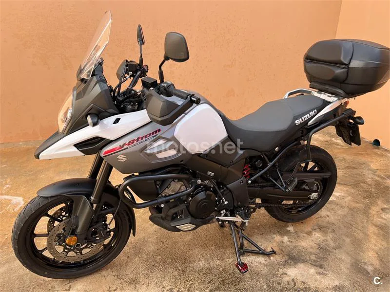 Suzuki V-Strom 1000 - Vista 6