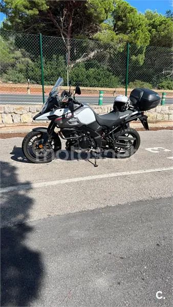 Suzuki V-Strom 1000 - Vista 7