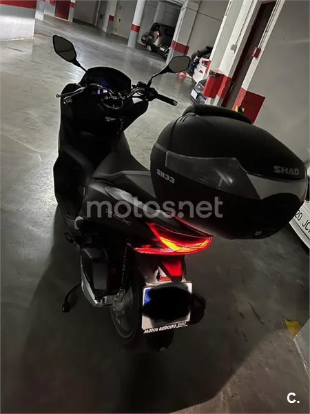 Honda PCX125 - Vista 3
