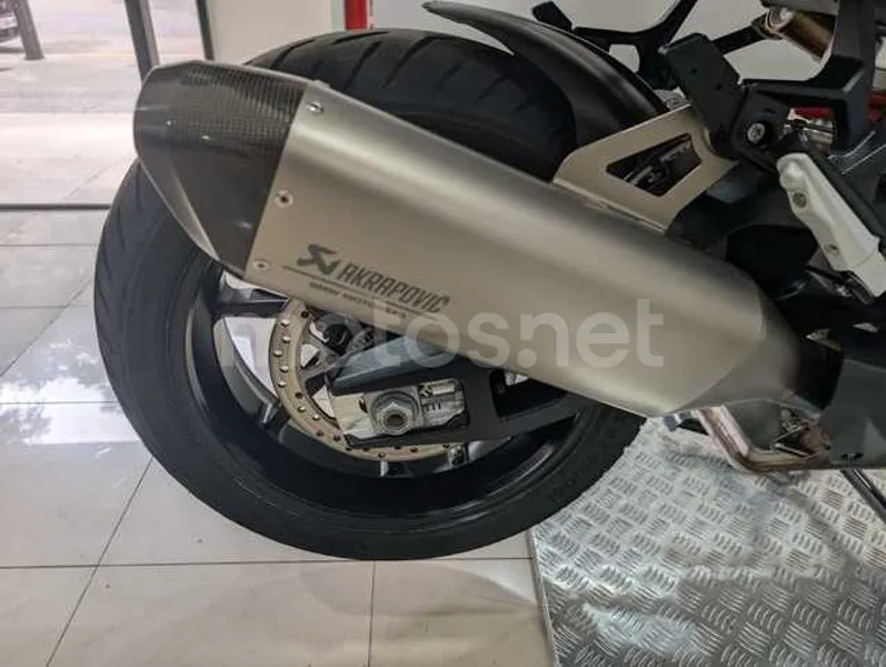 BMW S 1000 XR - Vista 24