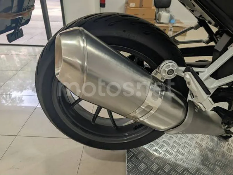 BMW R 1200 RS - Vista 24