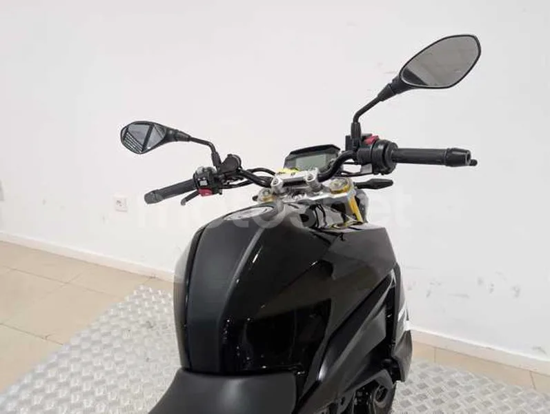 BMW G 310 R - Vista 14
