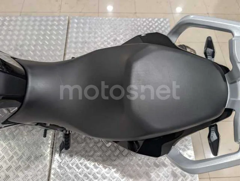 BMW G 310 R - Vista 18