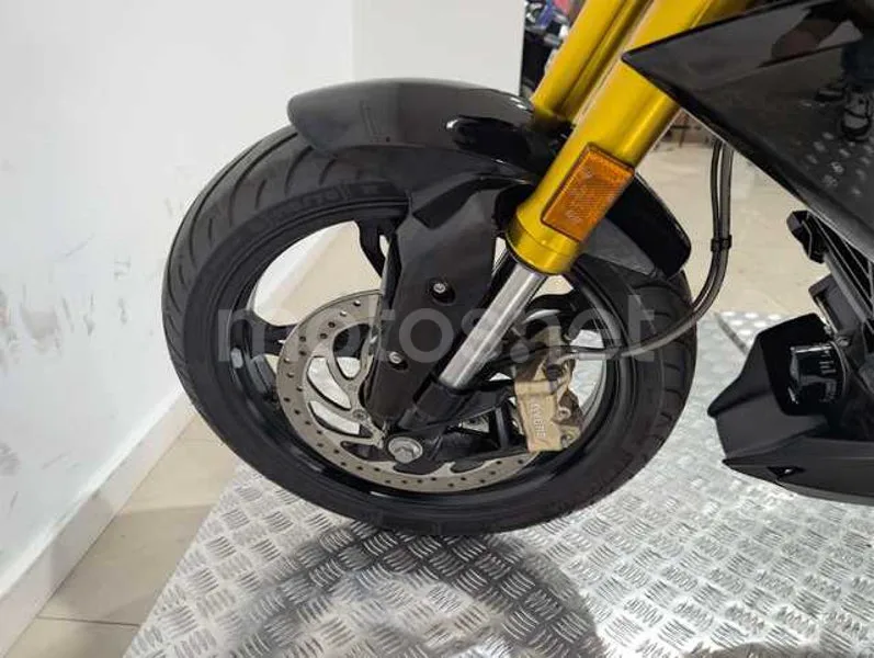 BMW G 310 R - Vista 22