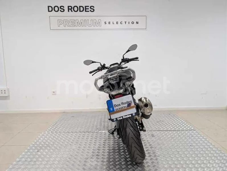 BMW G 310 R - Vista 8