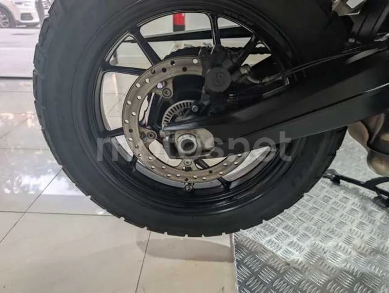 BMW F 750 GS - Vista 24