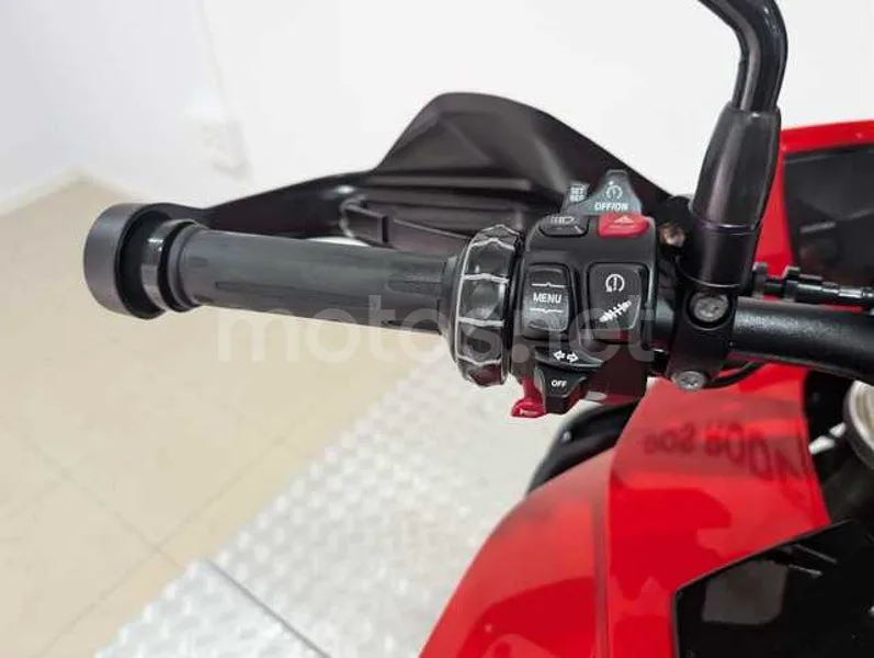 BMW S 1000 XR - Vista 10