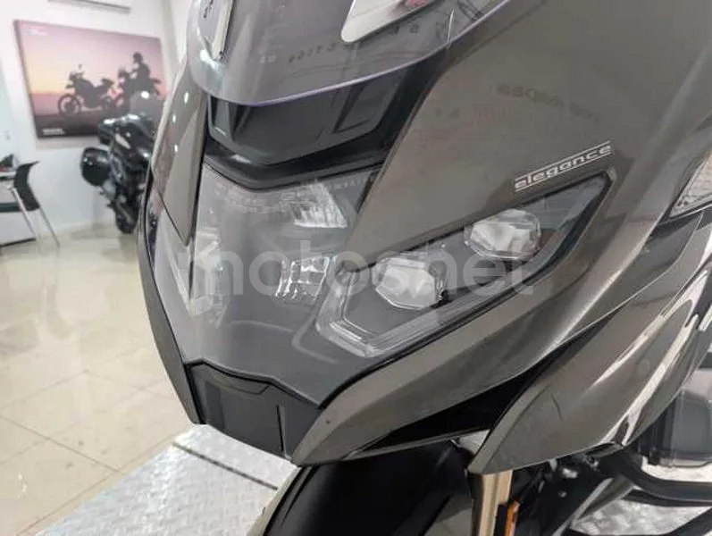 BMW R 1250 RT - Vista 11