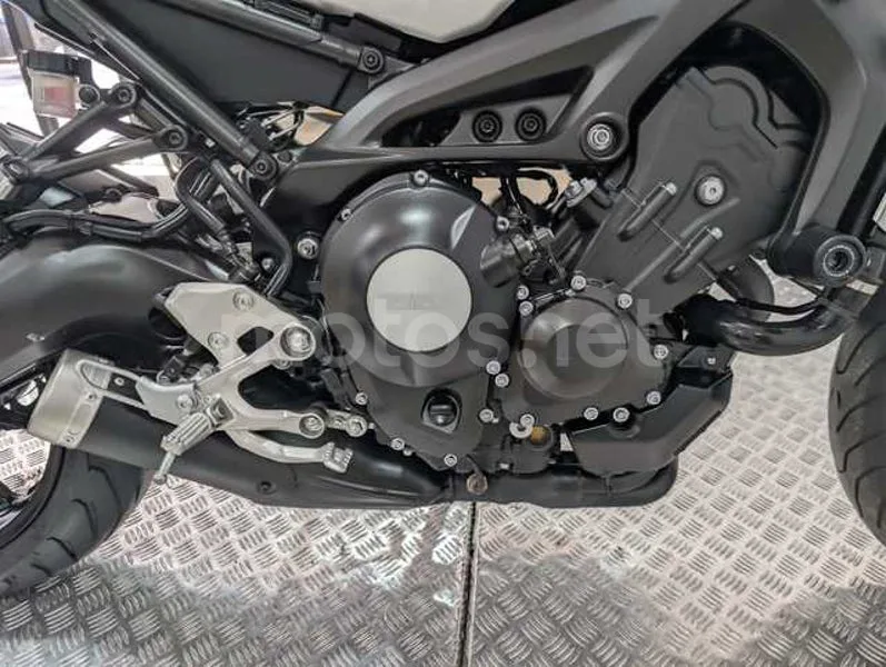Yamaha XSR700 - Vista 20