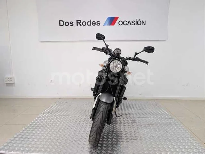 Yamaha XSR700 - Vista 3